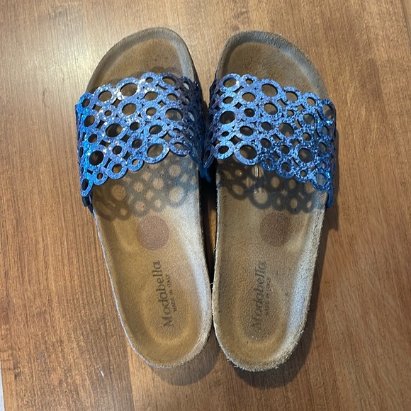 Slip on sandal. Like New - Picture 1 of 7